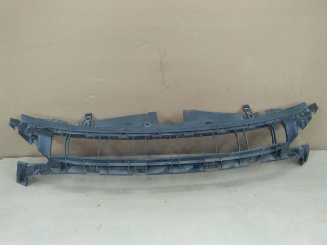 bontott FORD FOCUS IV Első Lökhárító Merevítő (Fém)