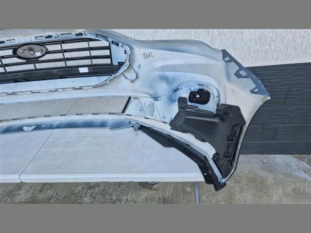 bontott FORD FOCUS IV Első Lökhárító (Részeivel)