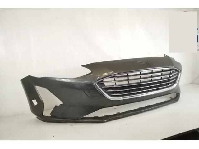 bontott FORD FOCUS IV Első Lökhárító (Részeivel)