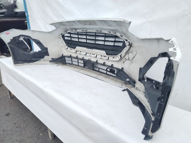 bontott FORD FOCUS IV Első Lökhárító (Üresen)