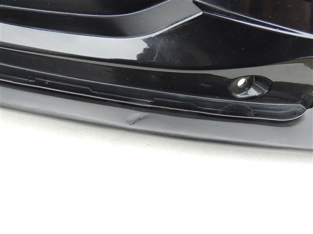 bontott FORD FOCUS IV Első Lökhárító (Üresen)