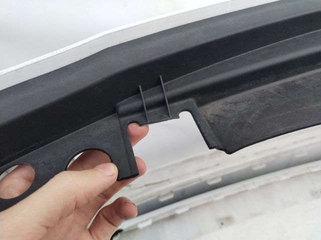 bontott FORD FOCUS IV Első Lökhárító (Üresen)