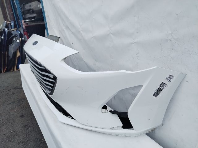 bontott FORD FOCUS IV Első Lökhárító (Üresen)