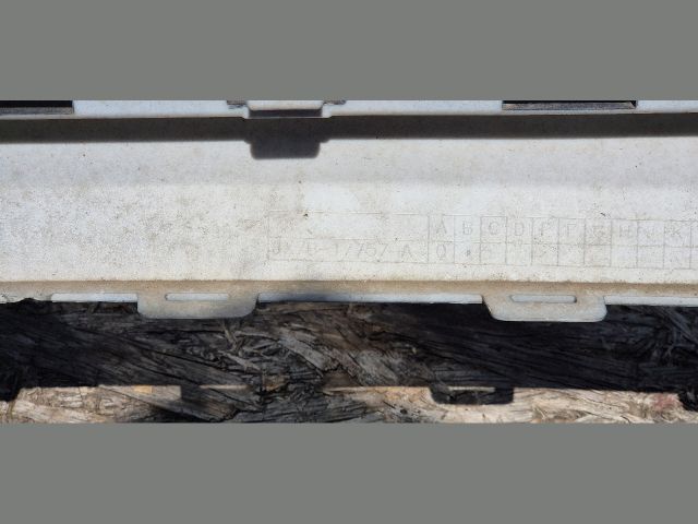 bontott FORD FOCUS IV Első Lökhárító (Üresen)