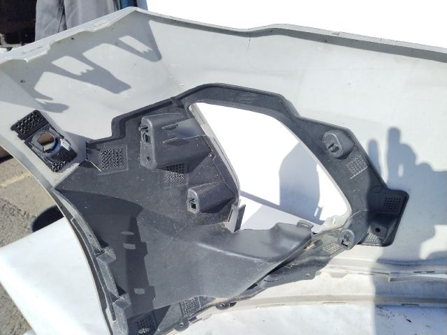 bontott FORD FOCUS IV Első Lökhárító (Üresen)