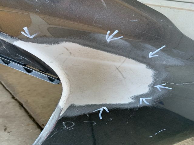 bontott FORD FOCUS IV Első Lökhárító (Üresen)