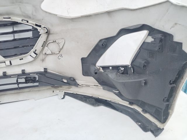 bontott FORD FOCUS IV Első Lökhárító (Üresen)