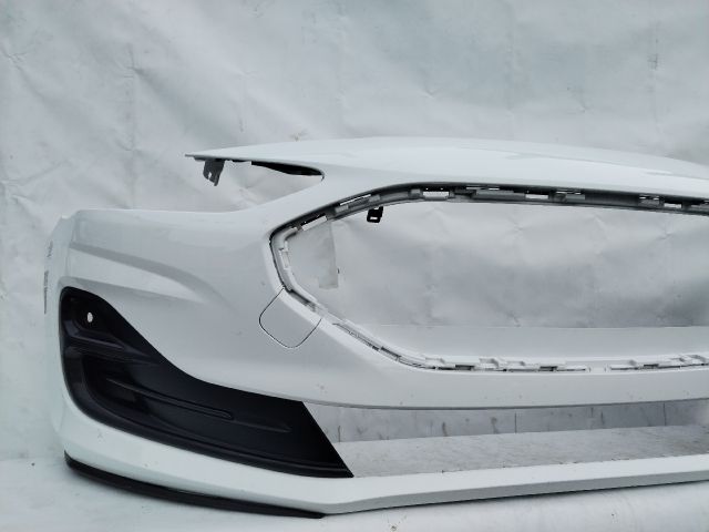 bontott FORD FOCUS IV Első Lökhárító (Üresen)