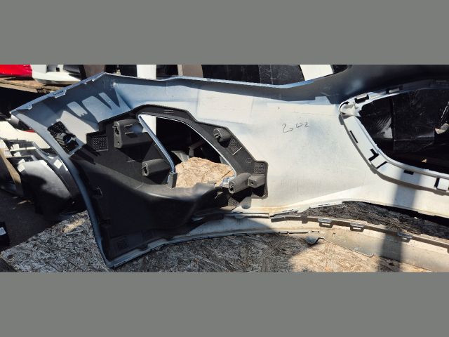 bontott FORD FOCUS IV Első Lökhárító (Üresen)