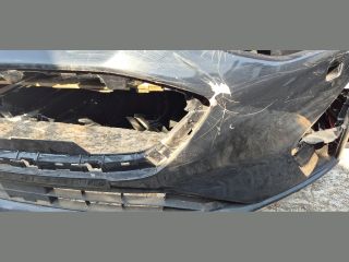 bontott FORD FOCUS IV Első Lökhárító (Üresen)