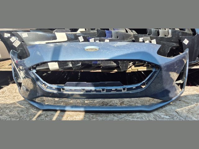 bontott FORD FOCUS IV Első Lökhárító (Üresen)