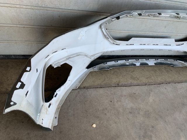 bontott FORD FOCUS IV Első Lökhárító (Üresen)