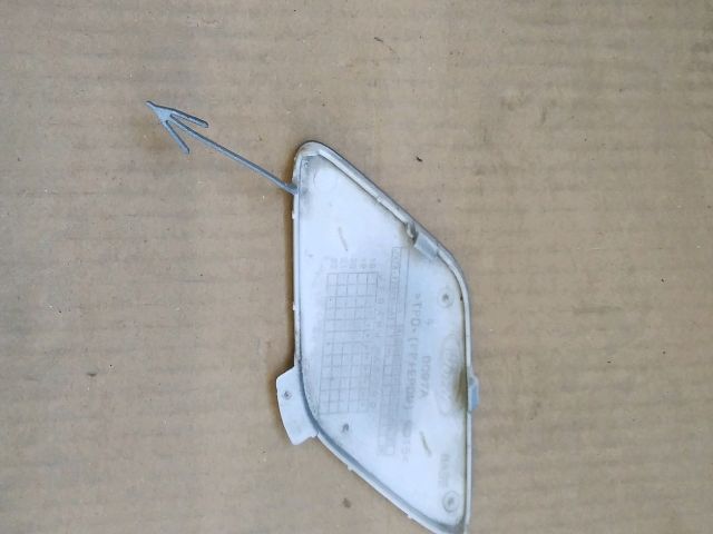 bontott FORD FOCUS IV Első Vonószem Burkolat