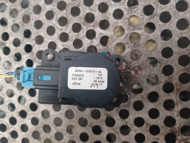 bontott FORD FOCUS IV Fűtés Állító Motor