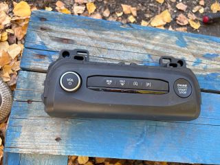 bontott FORD FOCUS IV Fűtéskapcsoló (manuális klímás)