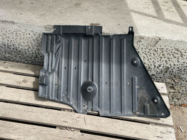 bontott FORD FOCUS IV Hátsó Fenéklemez