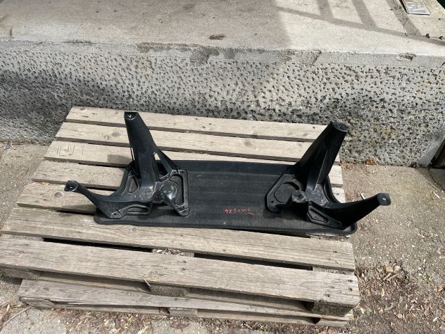 bontott FORD FOCUS IV Hátsó Fenéklemez