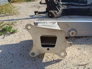 bontott FORD FOCUS IV Hátsó Lökhárító Merevítő (Fém)