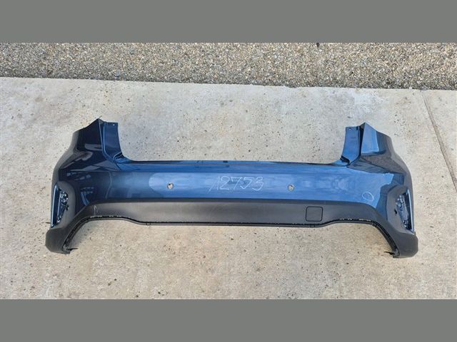 bontott FORD FOCUS IV Hátsó Lökhárító (Részeivel)