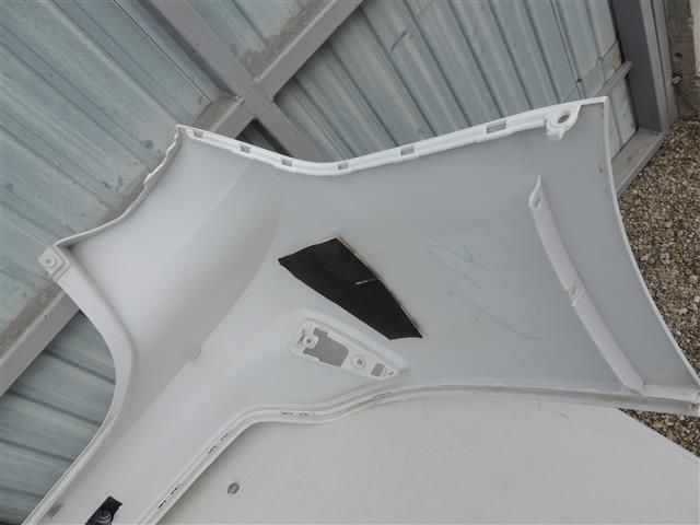 bontott FORD FOCUS IV Hátsó Lökhárító (Üresen)