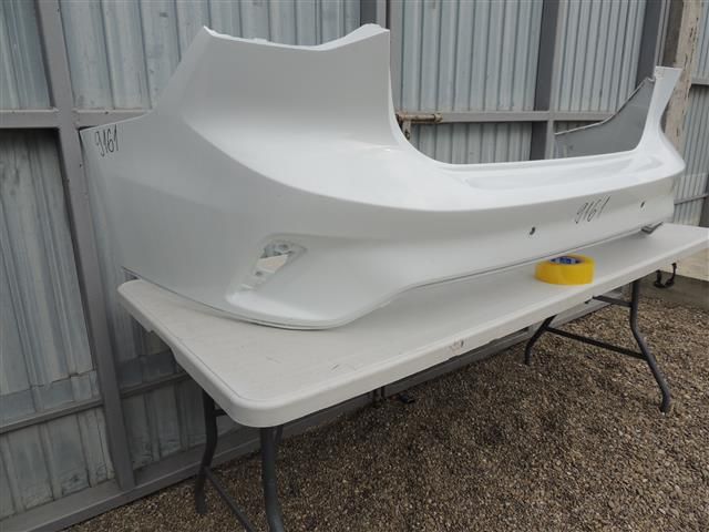 bontott FORD FOCUS IV Hátsó Lökhárító (Üresen)