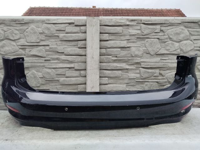 bontott FORD FOCUS IV Hátsó Lökhárító (Üresen)