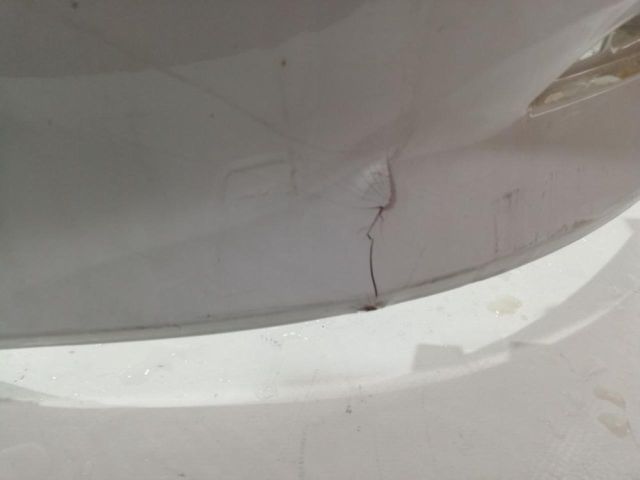 bontott FORD FOCUS IV Hátsó Lökhárító (Üresen)