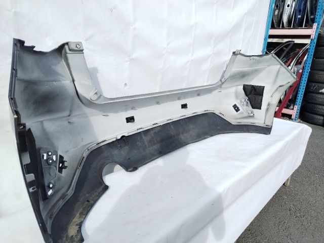 bontott FORD FOCUS IV Hátsó Lökhárító (Üresen)