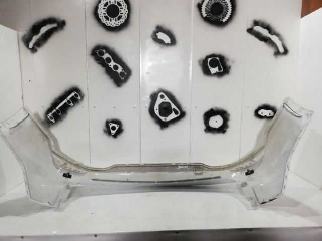 bontott FORD FOCUS IV Hátsó Lökhárító (Üresen)