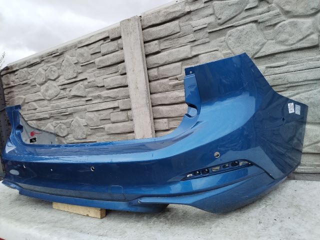 bontott FORD FOCUS IV Hátsó Lökhárító (Üresen)