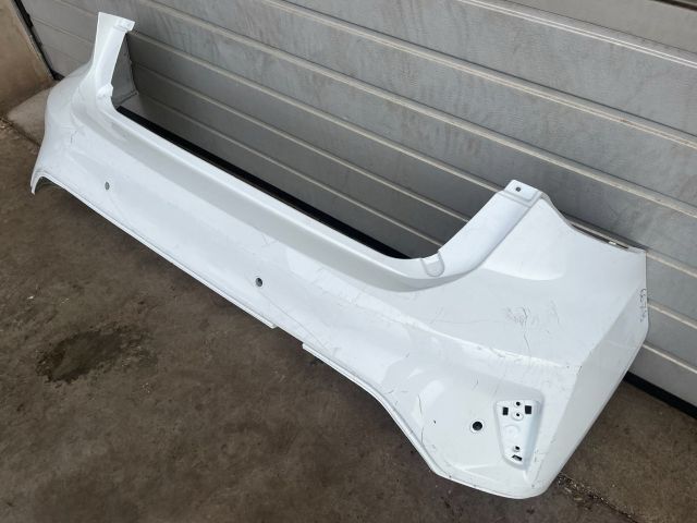 bontott FORD FOCUS IV Hátsó Lökhárító (Üresen)