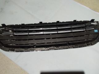bontott FORD FOCUS IV Hűtőrács