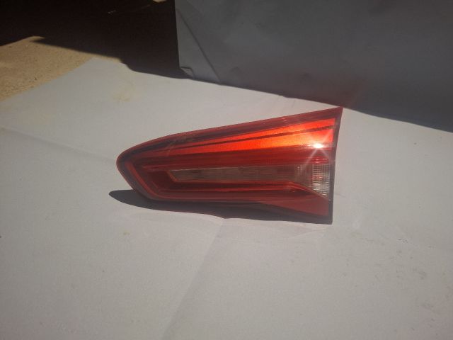 bontott FORD FOCUS IV Jobb Belső Hátsó Lámpa