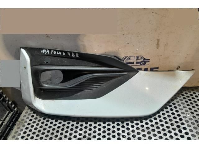 bontott FORD FOCUS IV Jobb első Lökhárító Vakborítás