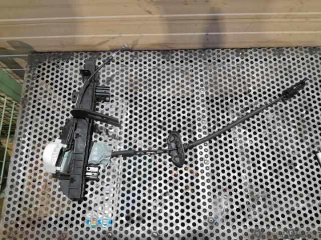 bontott FORD FOCUS IV Jobb első Zsanér