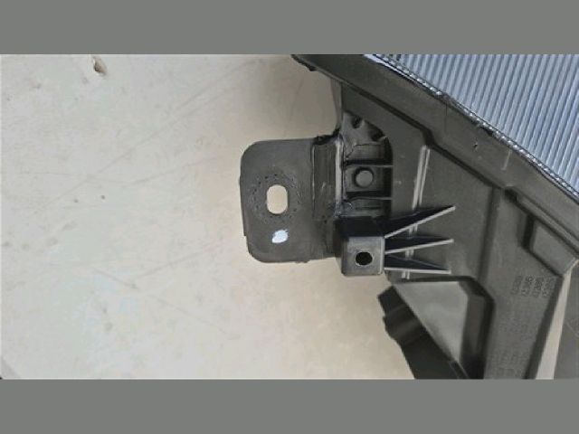 bontott FORD FOCUS IV Jobb Fényszóró