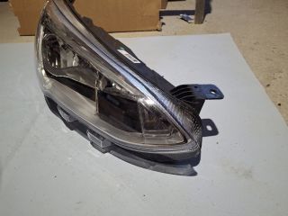 bontott FORD FOCUS IV Jobb Fényszóró
