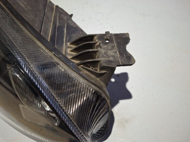 bontott FORD FOCUS IV Jobb Fényszóró