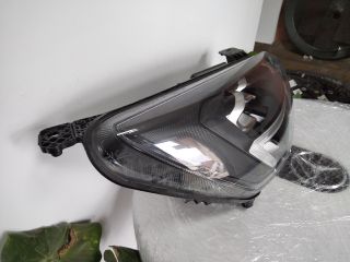 bontott FORD FOCUS IV Jobb Fényszóró