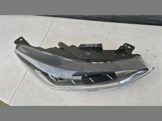 bontott FORD FOCUS IV Jobb Fényszóró