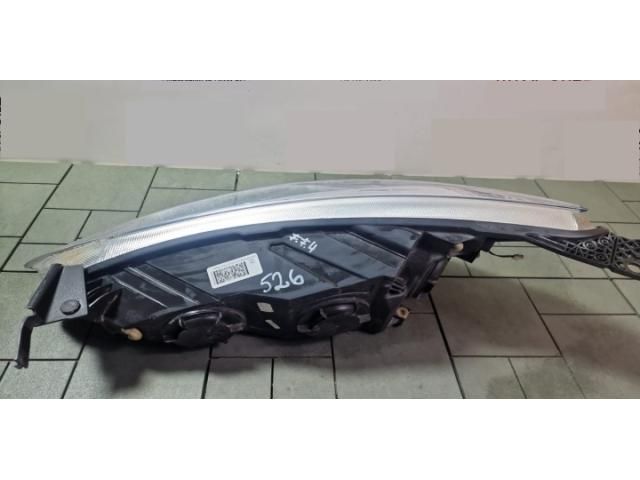 bontott FORD FOCUS IV Jobb Fényszóró