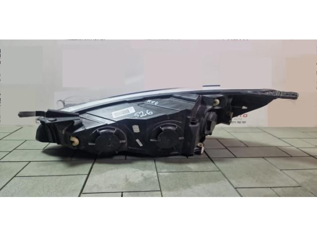 bontott FORD FOCUS IV Jobb Fényszóró