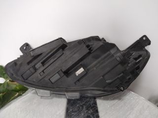 bontott FORD FOCUS IV Jobb Fényszóró