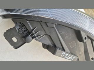 bontott FORD FOCUS IV Jobb Fényszóró