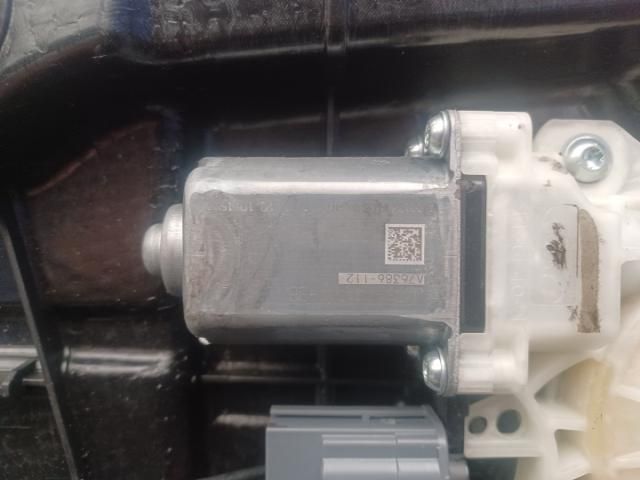 bontott FORD FOCUS IV Jobb hátsó Ablakemelő Szerkezet (Elektromos)