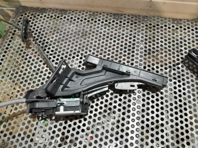 bontott FORD FOCUS IV Jobb hátsó Ajtózár