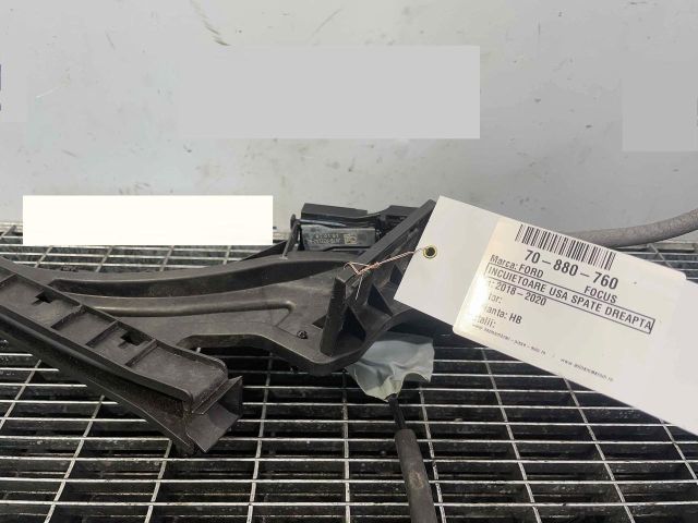 bontott FORD FOCUS IV Jobb hátsó Ajtózár