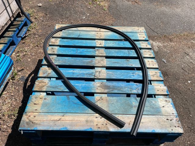 bontott FORD FOCUS IV Jobb hátsó Gumikéder