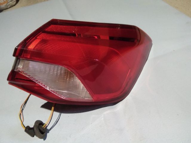 bontott FORD FOCUS IV Jobb Hátsó Lámpa