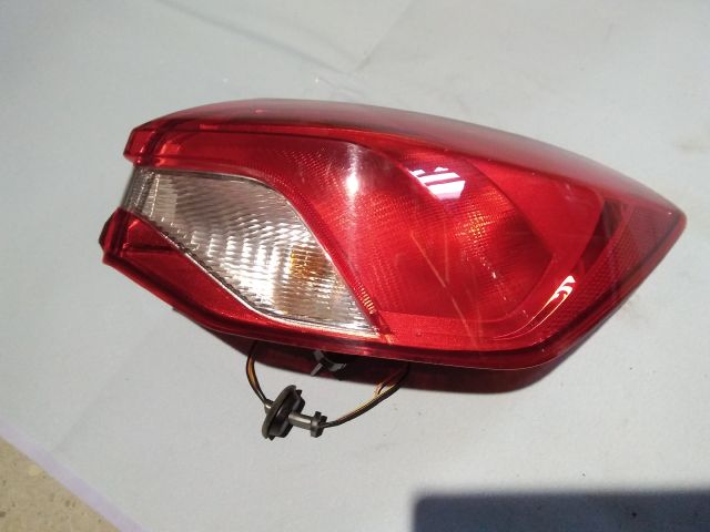 bontott FORD FOCUS IV Jobb Hátsó Lámpa